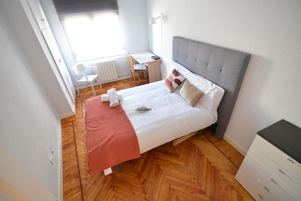 El Apartamento De San Manolo By Just Room Сантандер Екстериор снимка